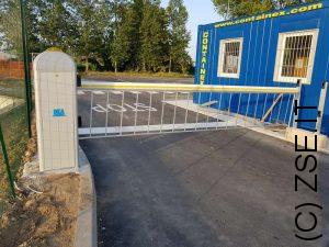 Sbarra Automatica con Rastrelliera