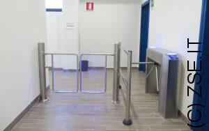 tornello piscina inox e portello automatico