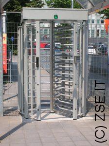 Tornello a tutta altezza singolo ingresso Azienda