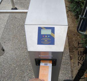 tornello acciaio inox con lettore di ticket barcode qrcode