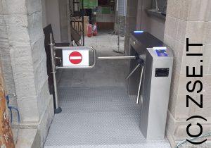 TRV6 tornello acciaio inox aisi 316 ingresso museo con lettore barcode